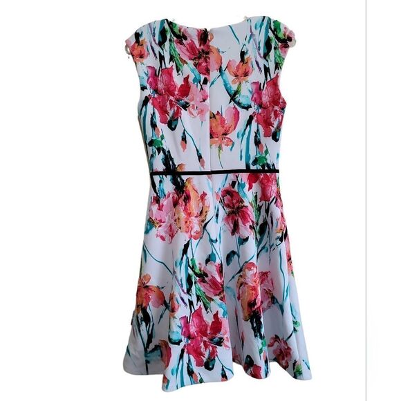 Versona Women's White Floral Sleeveless Dress Sz 4 - Picture 2 of 9